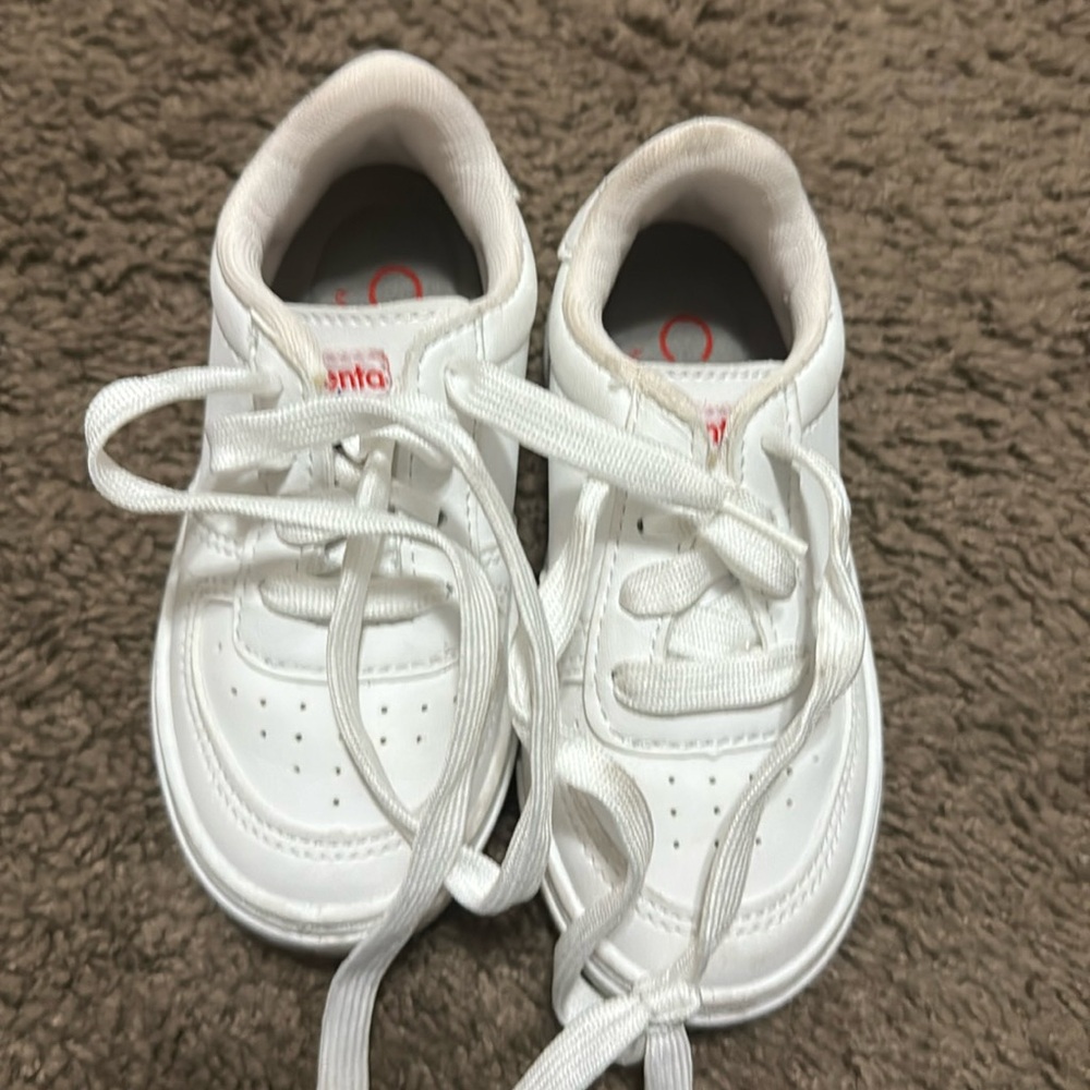 Cienta white sneakers